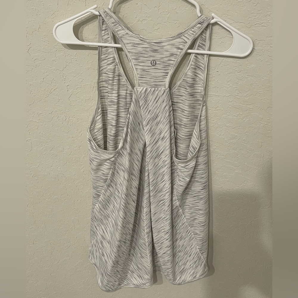 Lululemon tank top